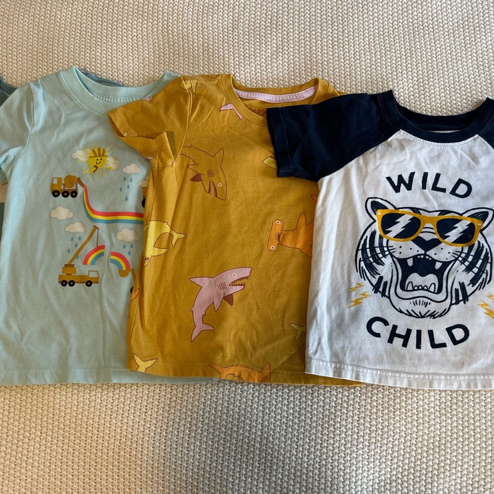 4 Cat & Jack / Jumping Beans 2 T Short Sleeve Shirts